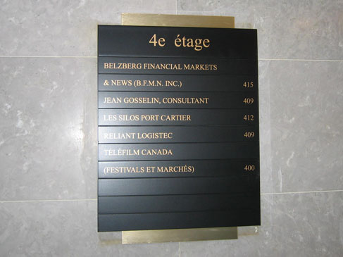 Groupe BLH, enseigne, signalisation, lettrage, design graphique, borne, mobilier urbain, lutrin